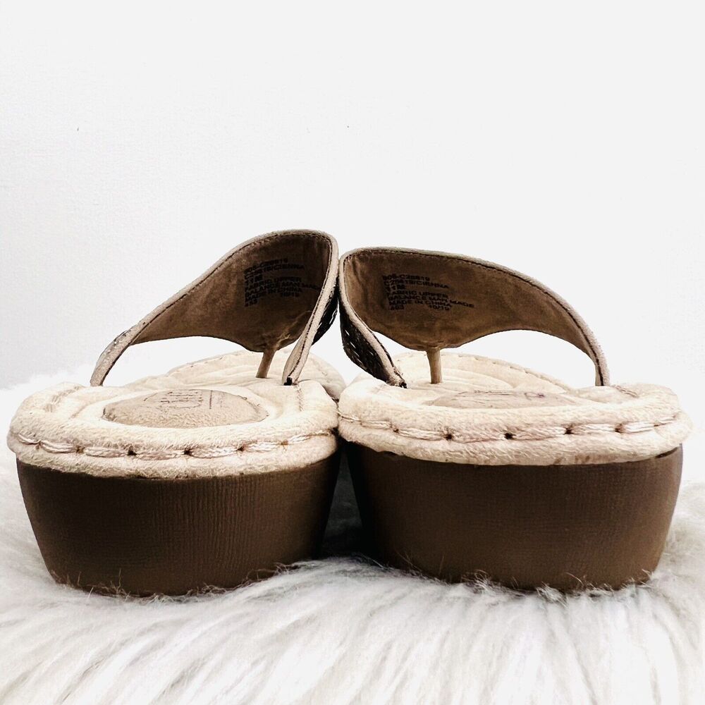 Cliffs Neutral Beige Silver Embellished Super Soft Slip on Sandals ~ Size 11 - Picture 5 of 8